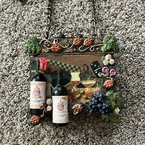 Vtg Mary Frances Wine Time Bar Bottle Vineyard Motif Chain "Cheers" 3D Box Purse